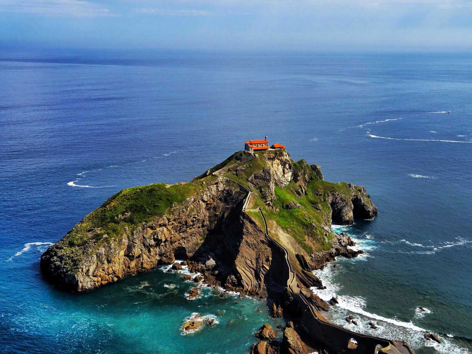 Gaztelugatxe — 25 min away